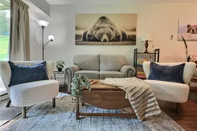 Image de The Grizz- Ac, Pool, Sauna, Gym, Near Resort