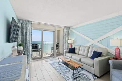 Image de Oceanfront Condo with Fireplace Pool and Hot Tub