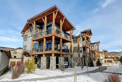 Image de Luxury Condo E203 I Private Hot Tub I Great Views I Best Price I Discounted Attractions