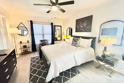 Image de 6 Bed Southern Dream Home