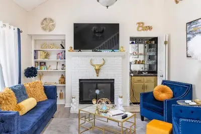 Image de Spacious Memphis Townhouse - Perfect for Families, Groups & Remote Work!
