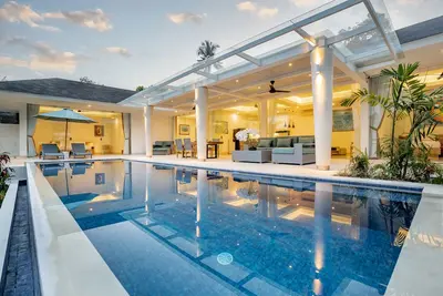 Image de Ar Villa Sayan, it's a sanctuary where luxury meets nature's embrace