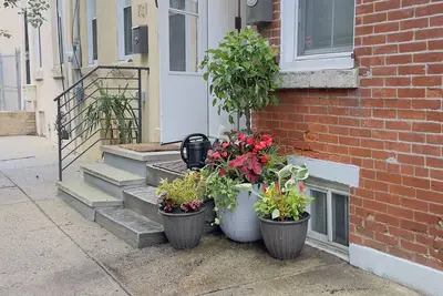 Image de Safety, popular location