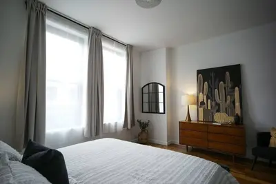 Image de HRésidences: Modern Condo on Main St Laurent Blvd