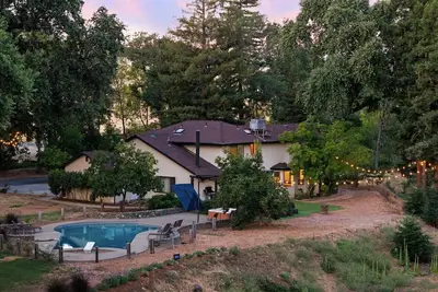 Image de King Suite Honey Run Escape in Nature