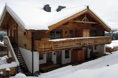 Image de Ski hut for 8 people, with sauna directly on the ski slope to the Zillertal Arena