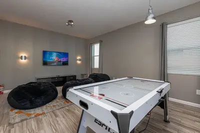 Image de Last Minute Disney! Private Pool, Game Room & Themed Bedrooms. Book Now! #77369