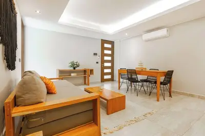 Image de Luxury 1bd Condo 3 blk from 5th Ave W/PoolandParking