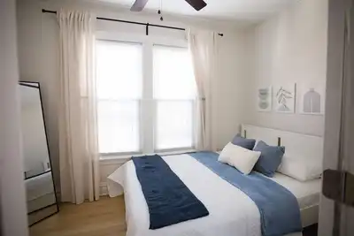 Image de Cozy 2 Bedroom Home Near Downtown & Wrigley Field