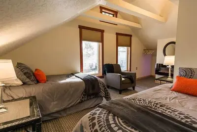 Image de Luxury Downtown Bend Apartment