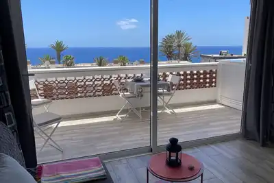 Image de Apartment mit Großem Balkon und Wunderbarem Meerblick