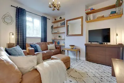 Pass the Keys | Centrally located Victorian terrace Free parking