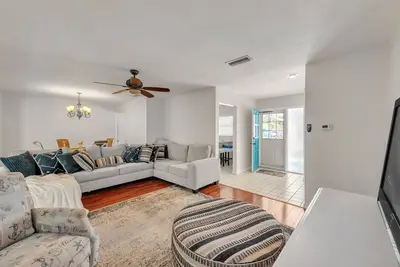 Image de Sunny Retreat in Clearwater by RedAwning