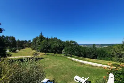 Image de Ensemble de 3 maisons avec belle vue sur la Dordogne et piscine