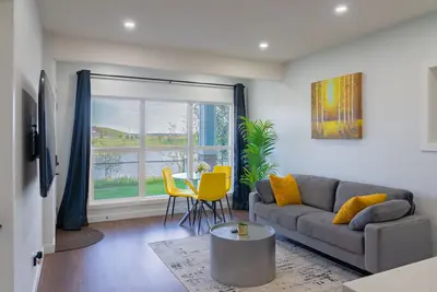 Image de Cozy lakeview guest suite