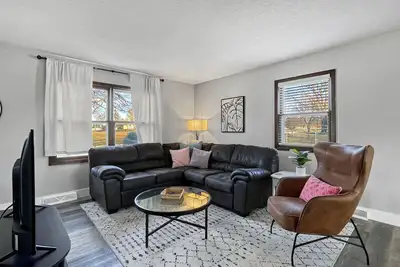 Image de 2br Cozy Townhouse Wdm/Clive!