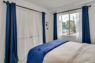 Image de Wynwood Charm 3, Live the art. 1 Free Gated Parking