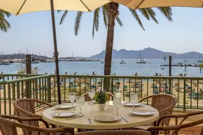 Image de Charming Mallorca Villa | 3 Bedrooms | Villa Town House Orion | 40 Metres from the Sea & Great for Families | Puerto Pollensa