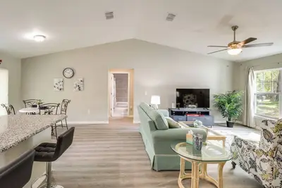 Image de 3 Mi to Rainbow Springs: Home w/ Yard in Dunnellon