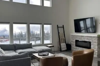 Image de Happy Valley penthouse 3 bed chalet, ski in and out, pet friendly