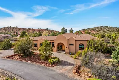 Image de Sedona-Red Rock Park-Chef's Kitchen-Hot Tub-Fire Place -Sleeps 16