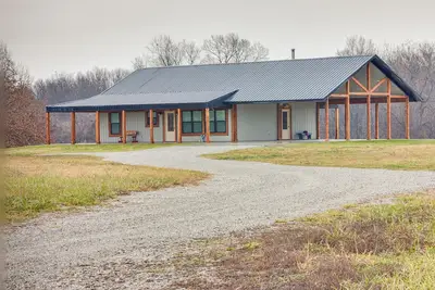 Image de Rural Drexel Cabin on 30 Acres: Unplug + Unwind!