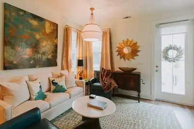 Image de Mermaid's Muse - Includes Golf Cart! Close to beach & downtown Ocean Springs!