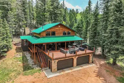 Image de Aspen Haven! Mountain Escape with Hot Tub & Views