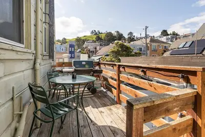 Image de Perfect Corp 4br 5Bed Victorian - Safe &Convenient