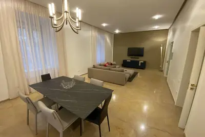 Luxury House With Parking