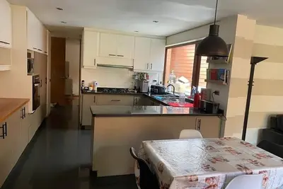 Image de Exquisita Casa Familiar en Puerto Varas con Playa Privada Dentro del Condominio