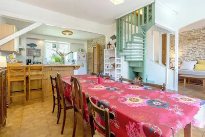 Image de Le Gîte de l'Orangerie de Kerlarec – Un havre de paix au cœur de la nature