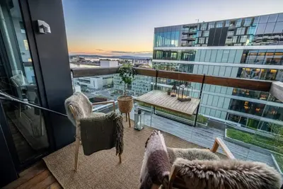 Image de Moderne Leilighet med 2 Soverom og Sjøutsikt @ Oslo Barcode