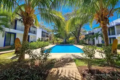 Cute 2bdrm Condo - Across from the beach