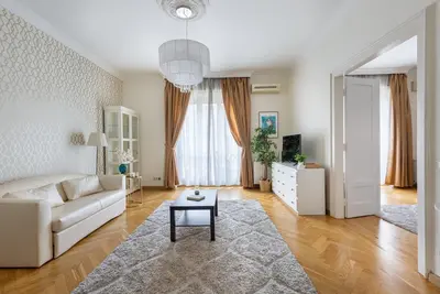 Image de in a historic building  elegant apartment  next to a metro stop