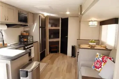 Image de Cozy Camper in Rv Resort Near Med Center & Nrg