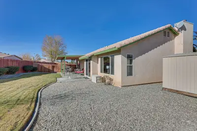 Image de Victorville Home w/ Fenced Backyard + Patio!