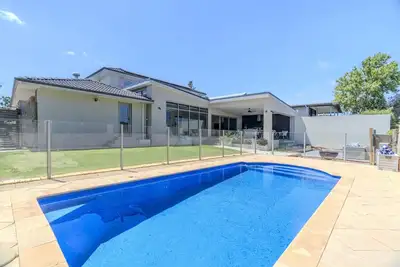 Image de Coastal Escape Near Mullaloo Beach!
