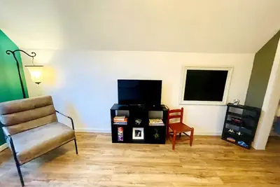 Image de Jie’s Choice 15 mins to Dt townhome Big for family. \n\n