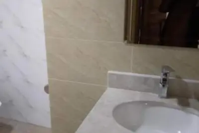 Image de Very comfortable place to stay. 5min drive away from the airport. #5