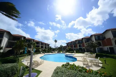 Image de Beautiful Condo on Private Beach, Steps to the Ocean