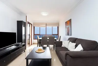 Image de Home2Book Comfy Apartment With Ocean Views Radazul