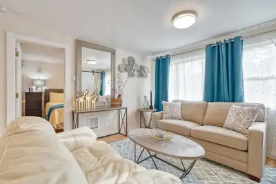 Great! King bed, WiFi, parking, Portland ❤️