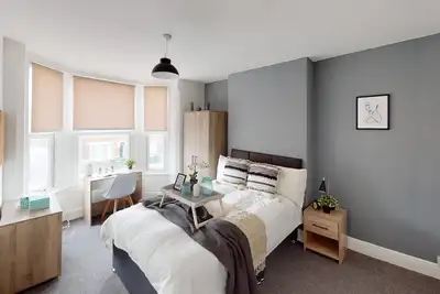 Image de Magnificent 6-Bedroom Queen House in Beeston Awaits You!
