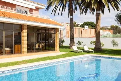 Image de One & Only Sports and Relax Villa by Eden Rentals