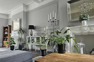 Image de Stunning, very spacious 5br London townhouse with parking and garden!
