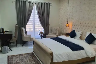 Image de Bloom Rooms\n10 minutes drive from Islamabad International Airport.