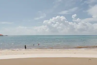 Image de 6 bedrooms. Oceanfront Retreat. Perfect for Groups