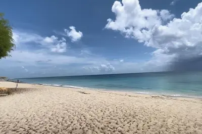 Image de Holiday Special Available! Escape to Island Oasis near Magens Bay—a getaway.