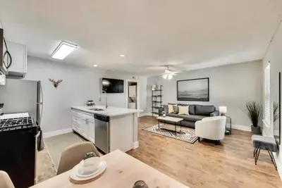 Image de The one that you want & Arboretum Tickets Included